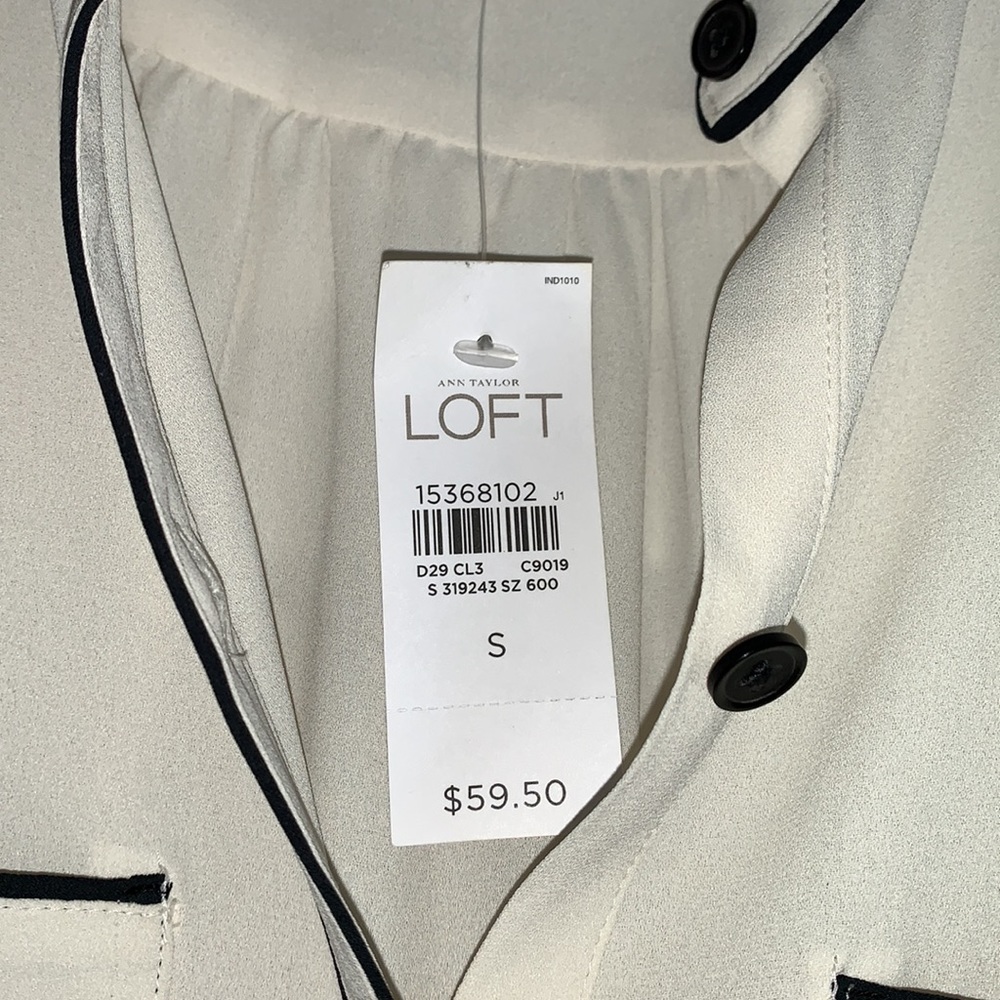 Great work blouse. - Picture 4 of 4